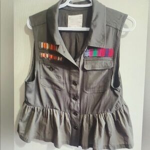 Altar'd State Gray Sleeveless Jacket with Colorful Accents